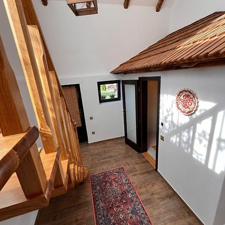Famives Vendeghaz Bed & Breakfast Racu Ngoại thất bức ảnh