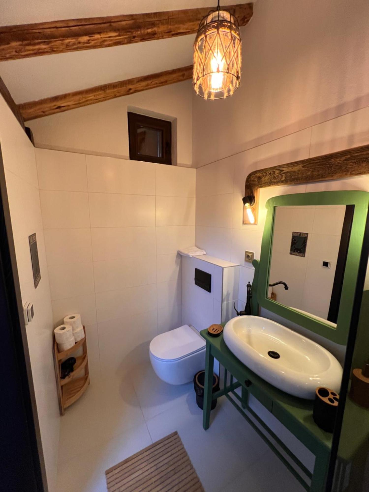 Famives Vendeghaz Bed & Breakfast Racu Ngoại thất bức ảnh