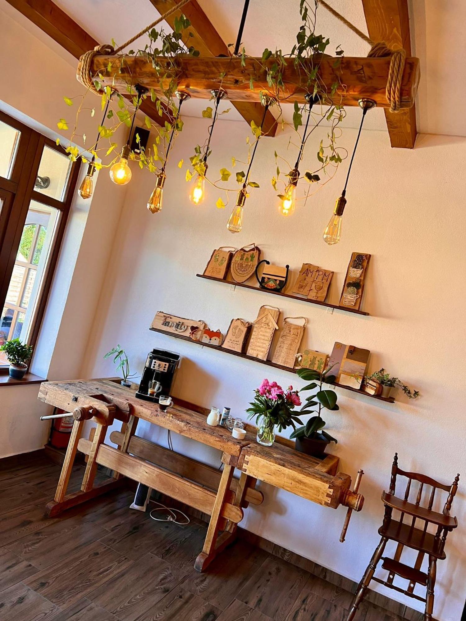 Famives Vendeghaz Bed & Breakfast Racu Ngoại thất bức ảnh